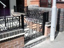 Universal gate