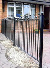 Staggered ball top railings