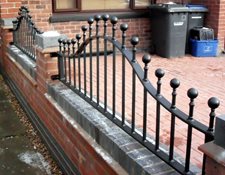 Arched wall railings
