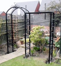 Bailey design rose arch
